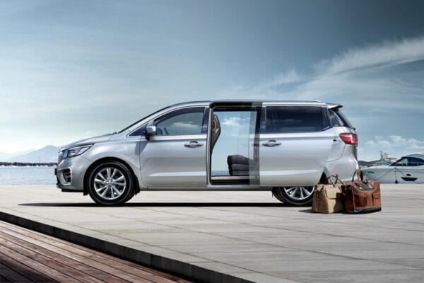 ايجار سياره فخمة و فارهه و فاخره