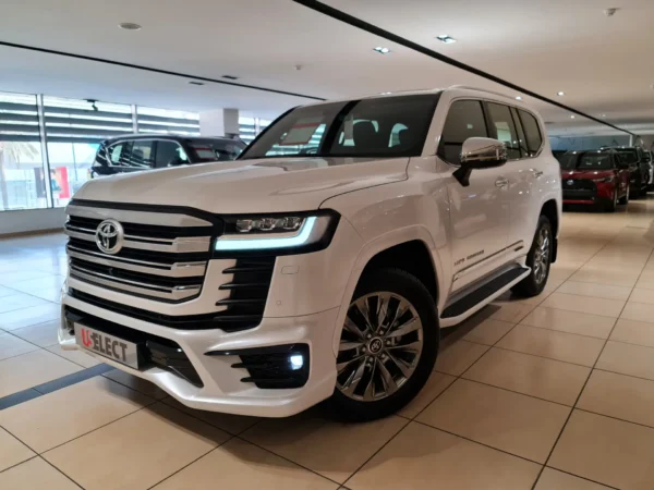 إيجار تويوتا لاند كروزر في مصر