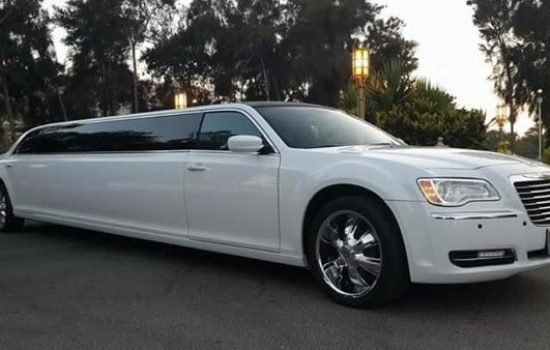 استئجار سيارة مرسيدس e200